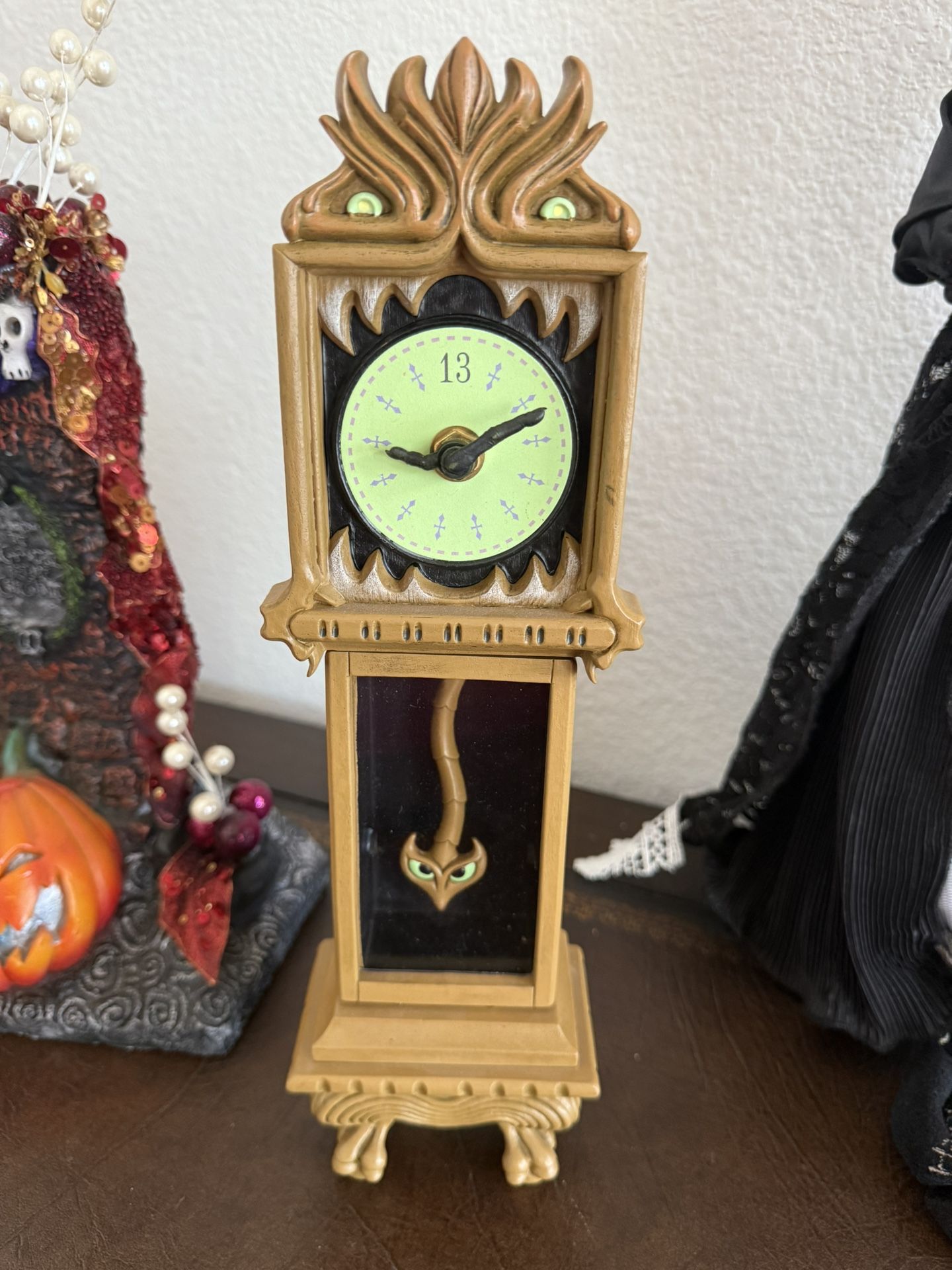 Disney haunted mansion clock