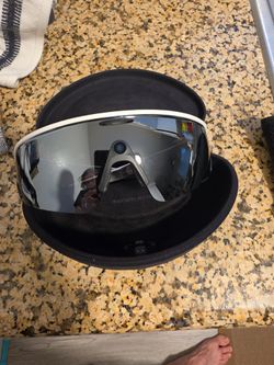 Oakley Vanguard Meta AI Glasses