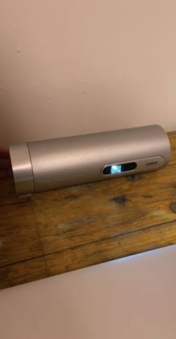 JMGO Explorer, Smart Portable Projector