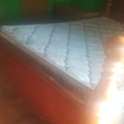 Queen Size Bed 
