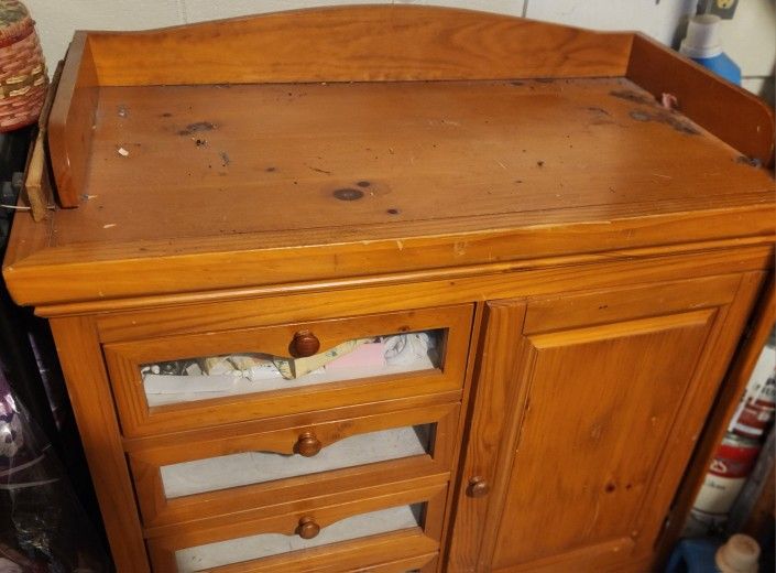 Solid Wood Changing/Dresser