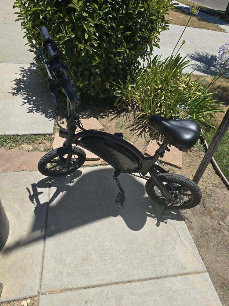 Jetson Bolt Pro electric Bike 14"