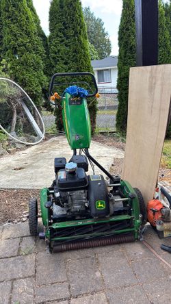 220 C greens real mower ￼