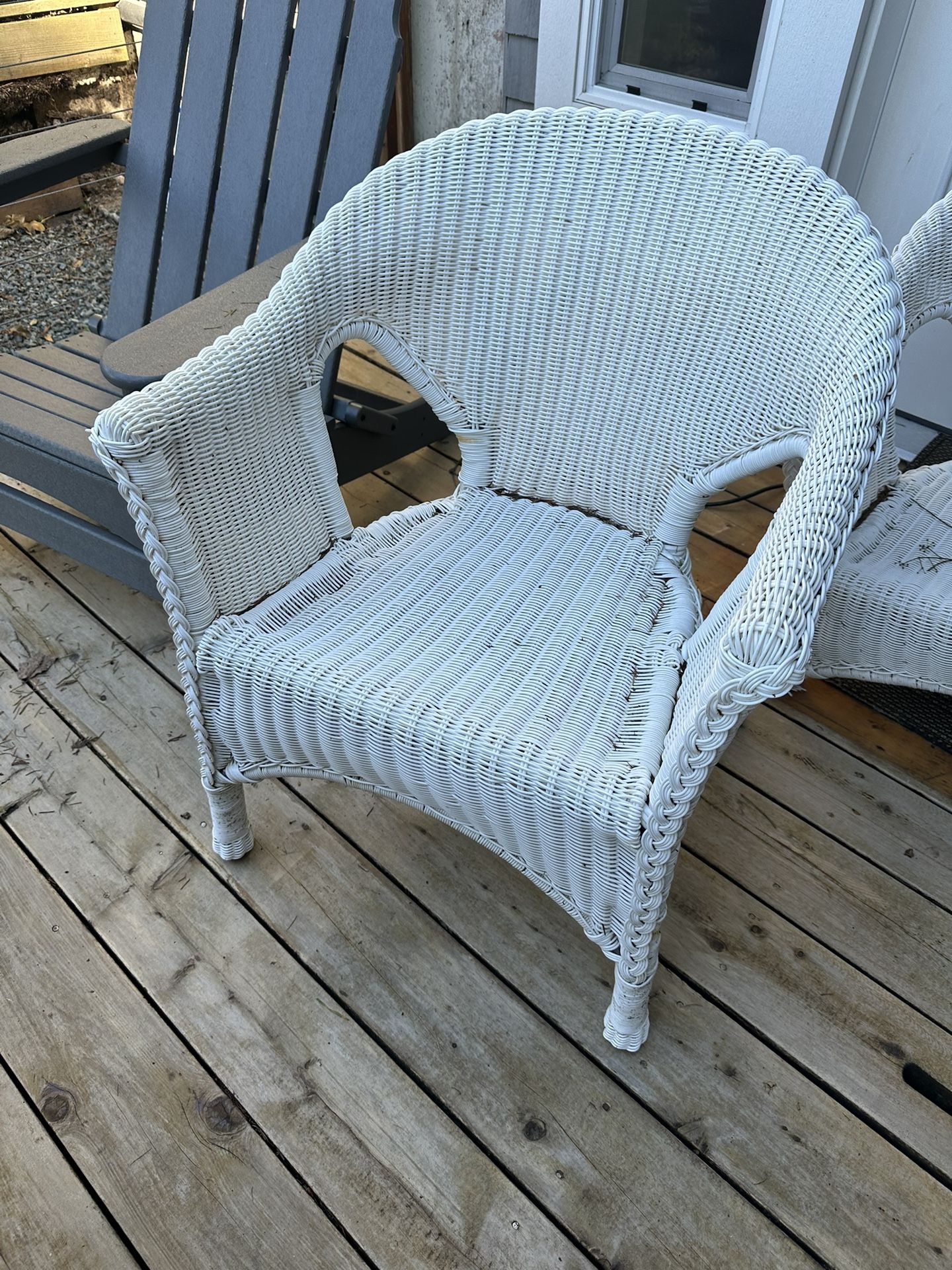 White Wicker Chair 