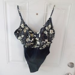 Twist Front Printed One Piece Swimwear