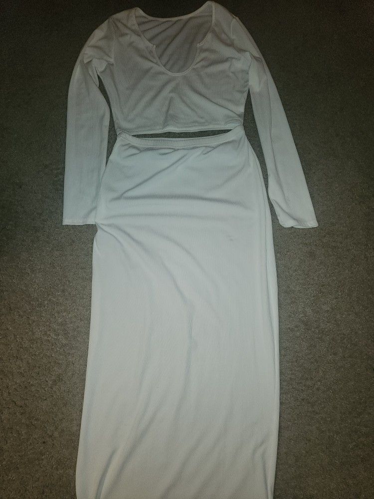 New White Skirt Set For $ 15
