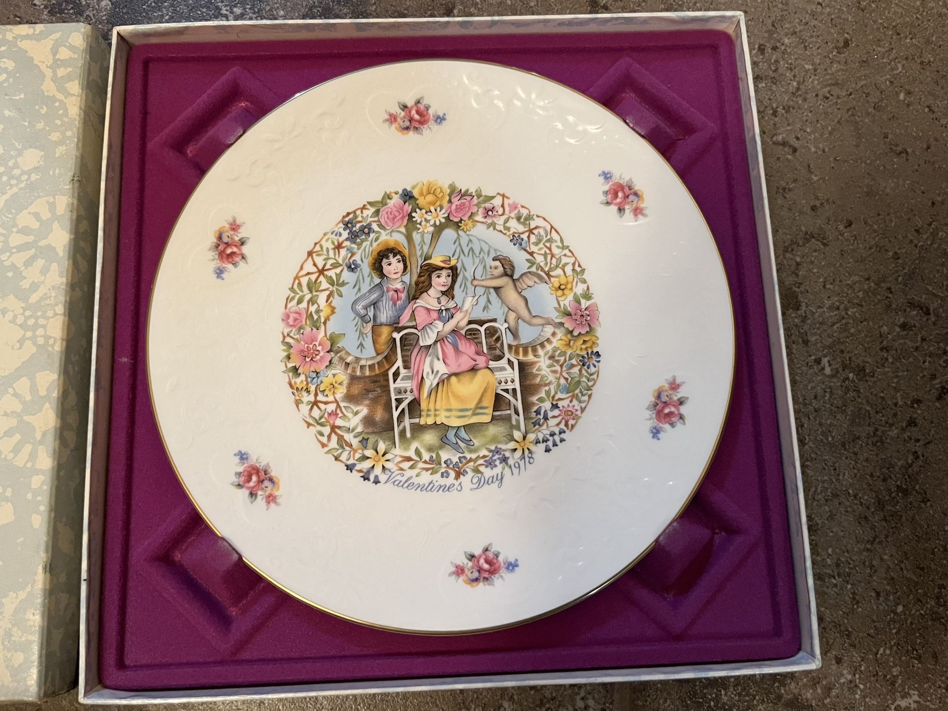 Valentine’s Day 1978 Plate, by Royal Doulton
