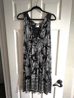 Forbidden Black & White Paisley Sleeveless Midi Dress-Sz XL