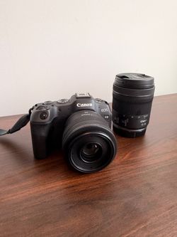 Canon r8 + 2 lenses