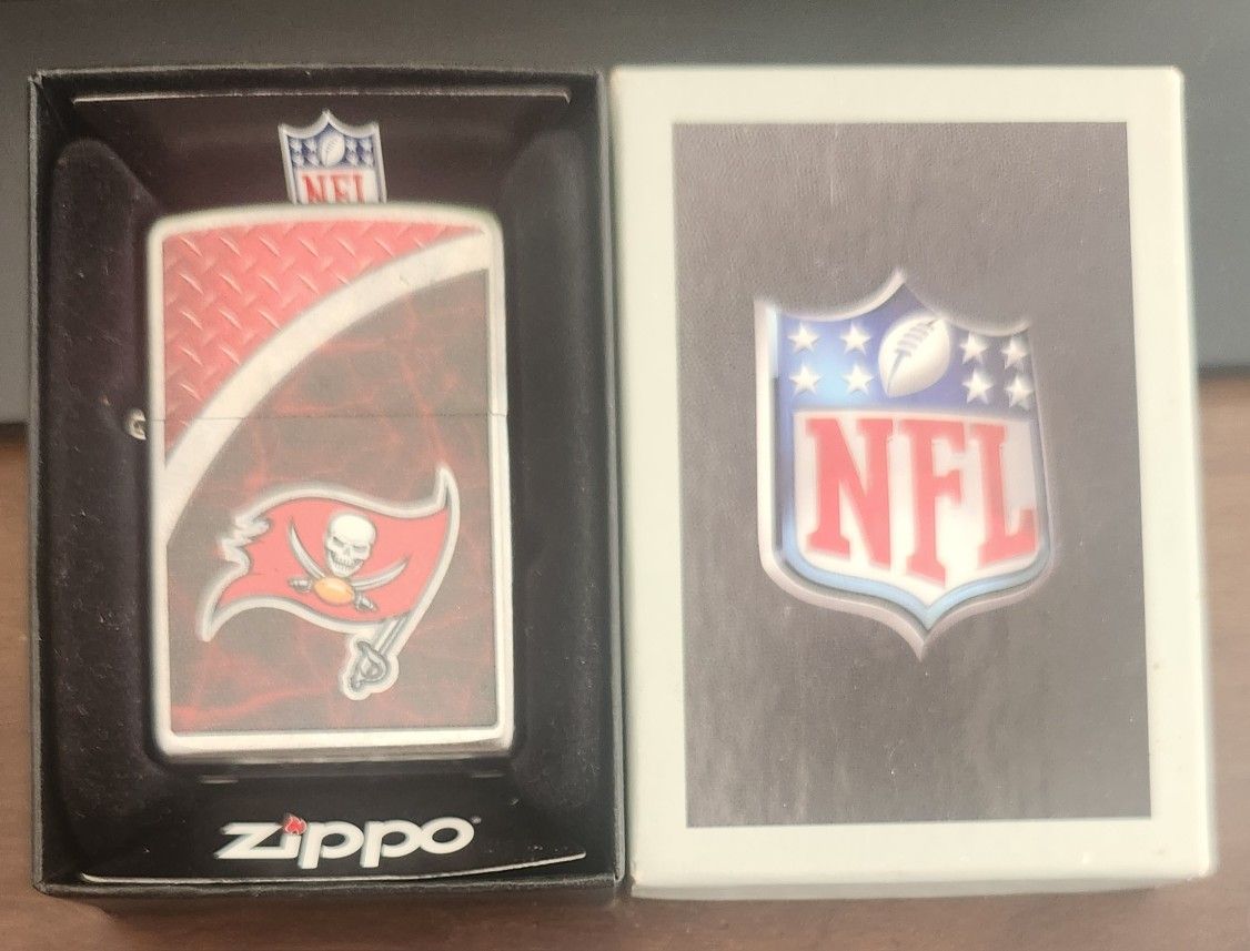 Tampa Bay Buccaneers Zippo Lighter - BRAND NEW