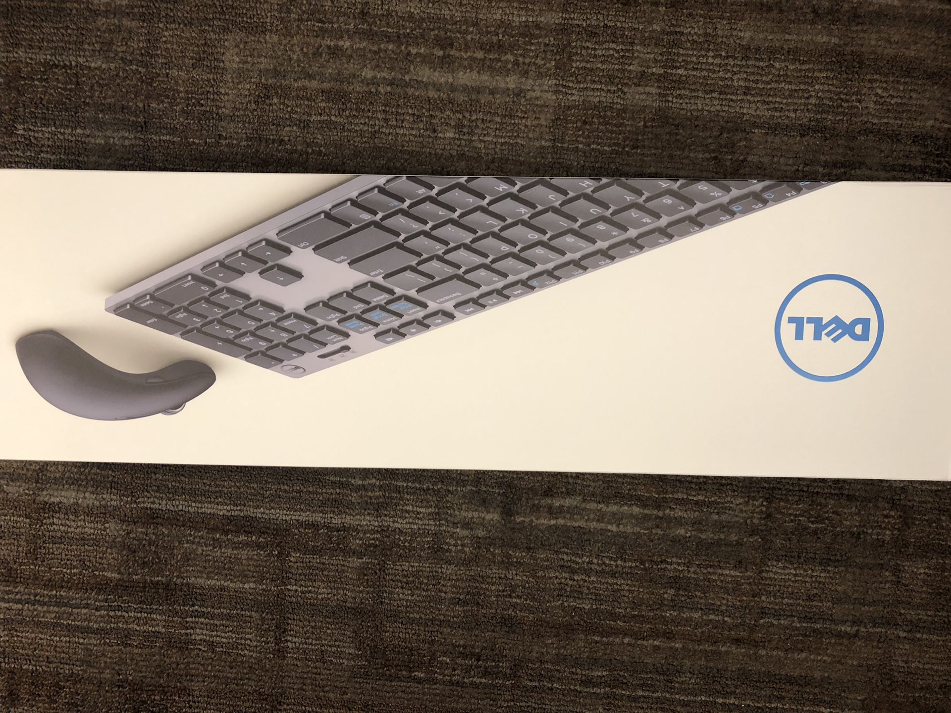 Dell Premier Wireless Keyboard and Mouse Set - KM717