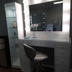 Hollywood Vanity set Makeup Desk Drawers Glass Top 