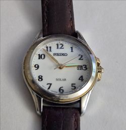 Seiko Women's (V187-0BR0) Solar Watch