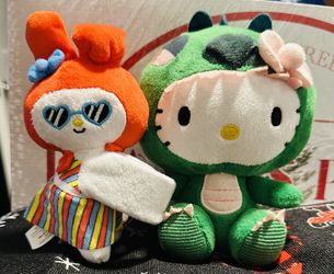 Hello Kitty Melody Plush Slap Band & Hello Kitty Plush Green Dinosaur Lot 2