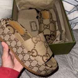 Gucci Slides 
