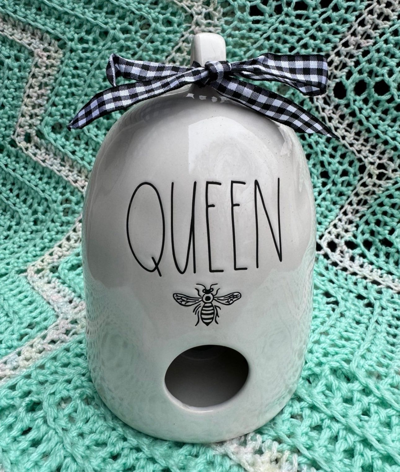 Rae Dunn "Queen Bee" Birdhouse – Ceramic – Like New