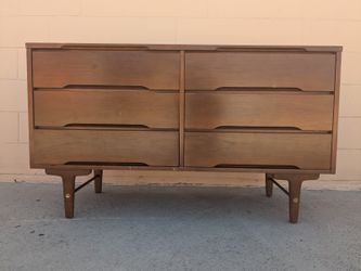 Mid-Century Modern Walnut 6-Drawer Dresser