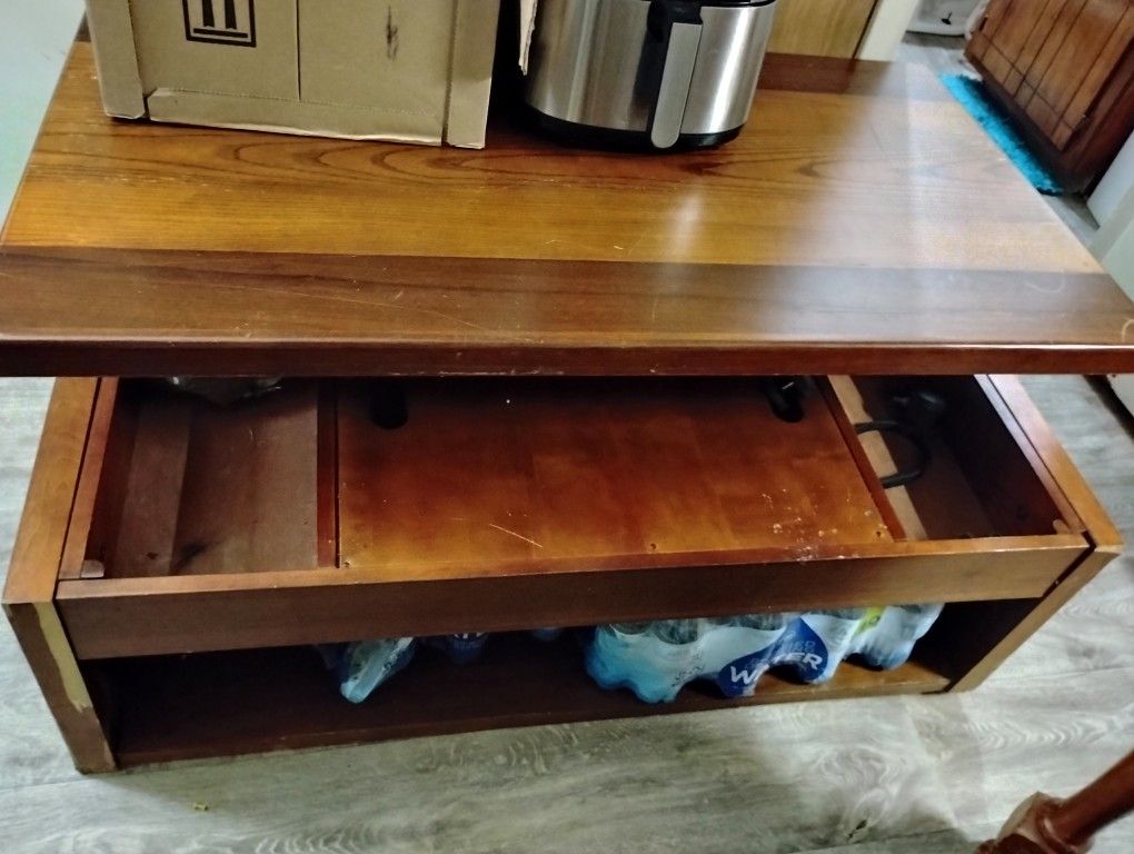 Lifting Coffee Table 