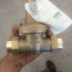Brand new Zurn 70XL 1" Pressure Regulator