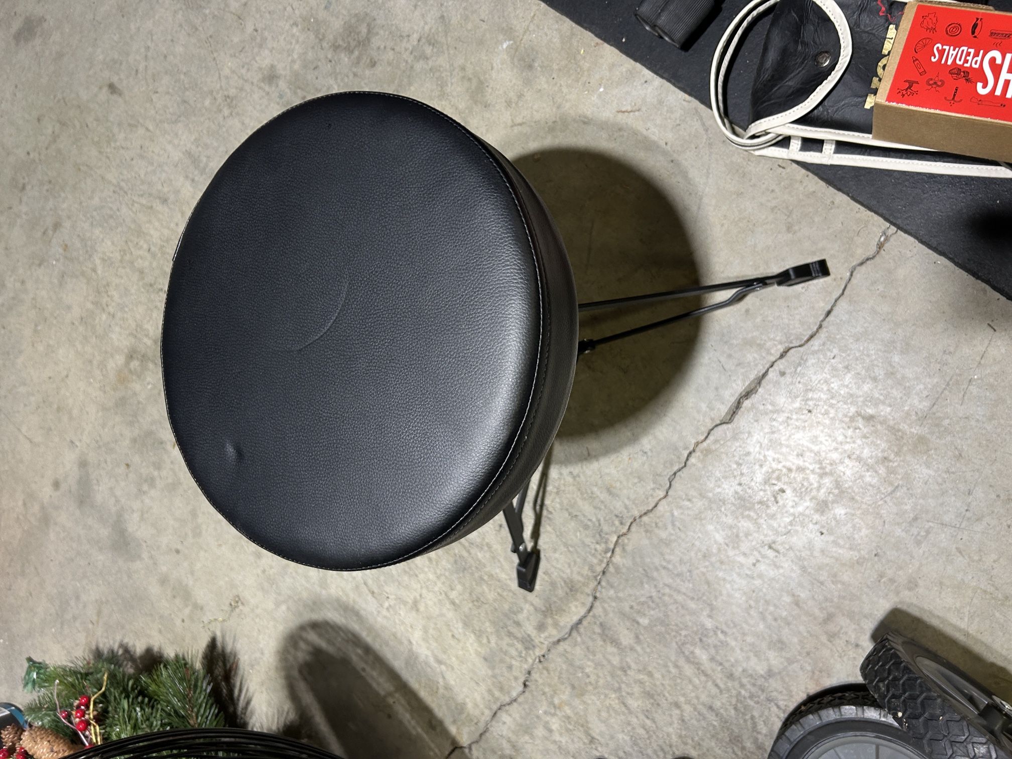 Drum Throne