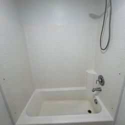 Refinishing fiberglass