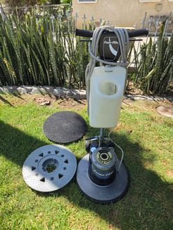 Powerflite 20" floor machine
