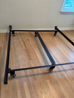 Bed frame queen