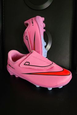 12c Nike Soccer Cleats (NEW)