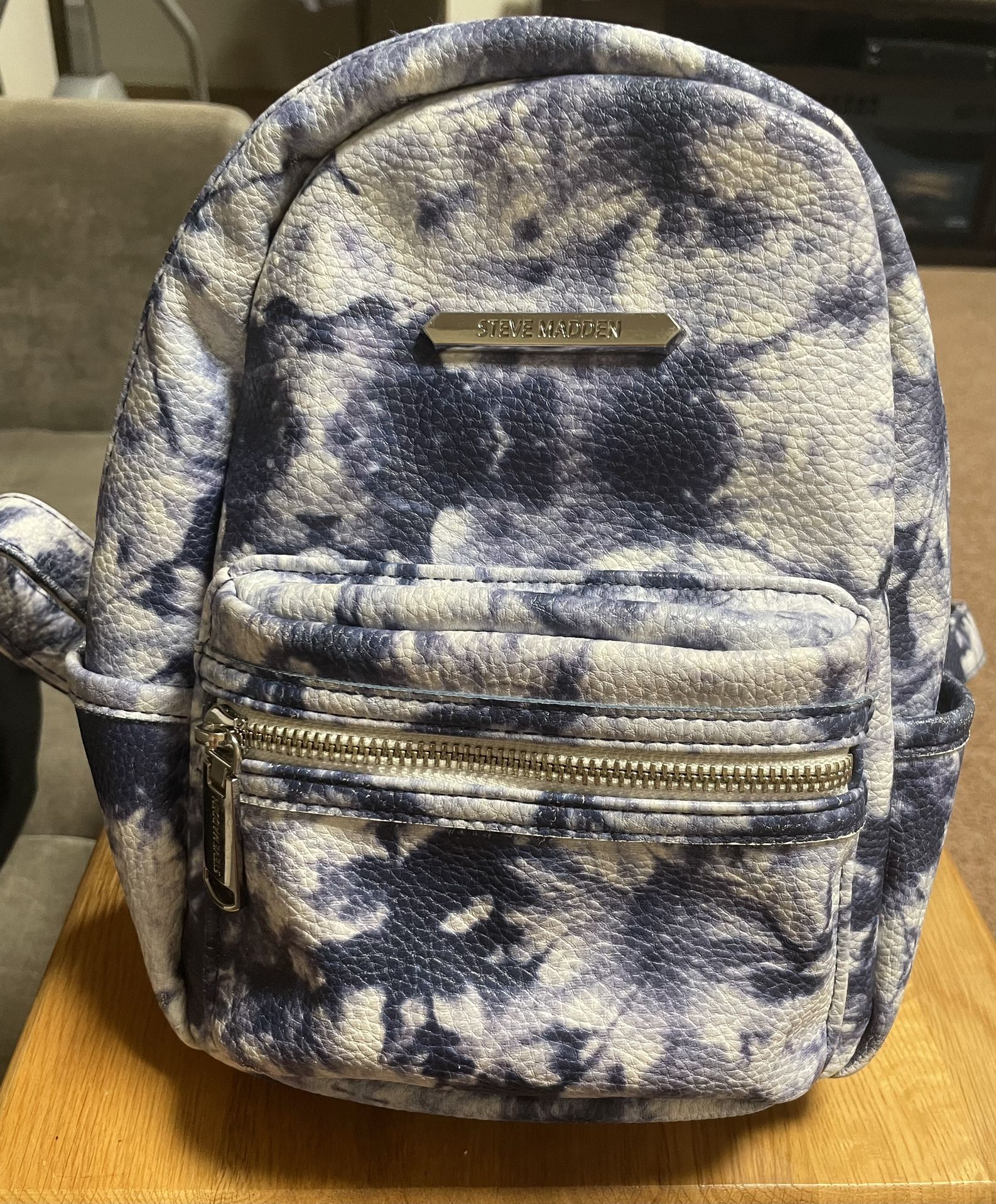 Steve Madden BBailey Blue Tie Dye Backpack.