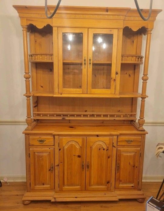 Solid Wood China Cabinet