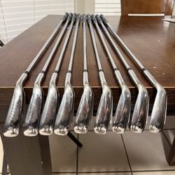 Callaway Elyte X 9pc Iron  Set