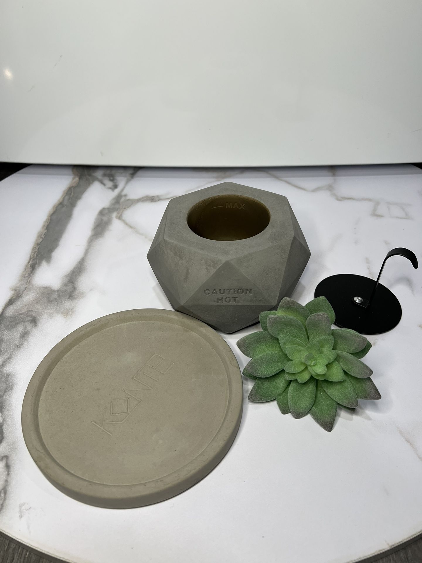 Kante Concrete Tabletop Fire Pit