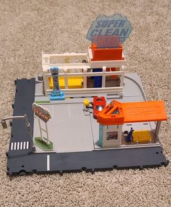Matchbox Action Drivers Super Clean Carwash Playset.