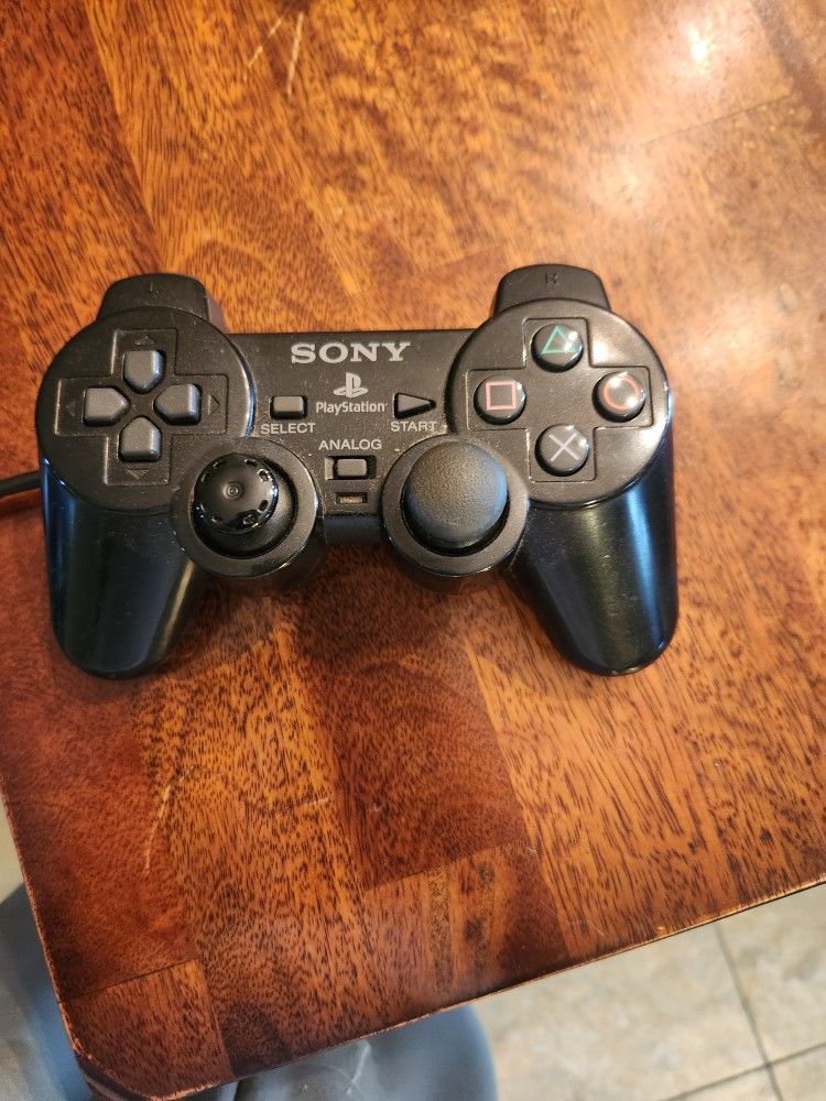 Play Station 2 Controller
