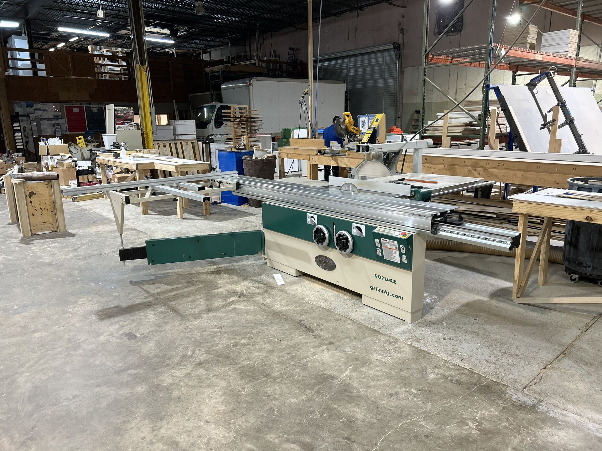 Grizzley Sliding Table Saw