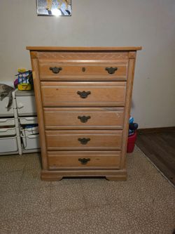 Dresser