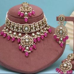 Gorgeous Fashion Choker Necklace Set
