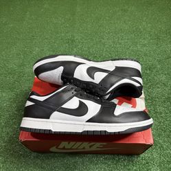 Nike Dunk Low Panda