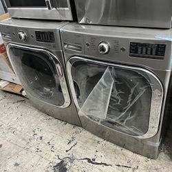 LG Large Capacity Front Load Washer Dryer Electric Set 29”