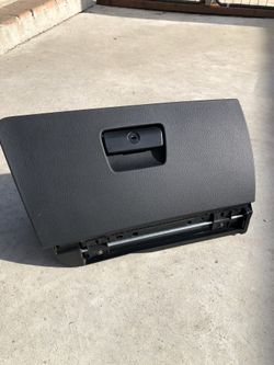 07-11 BMW 325i 335i E90 E91 E92 Glovebox Glove Box Storage Compartment Black OEM