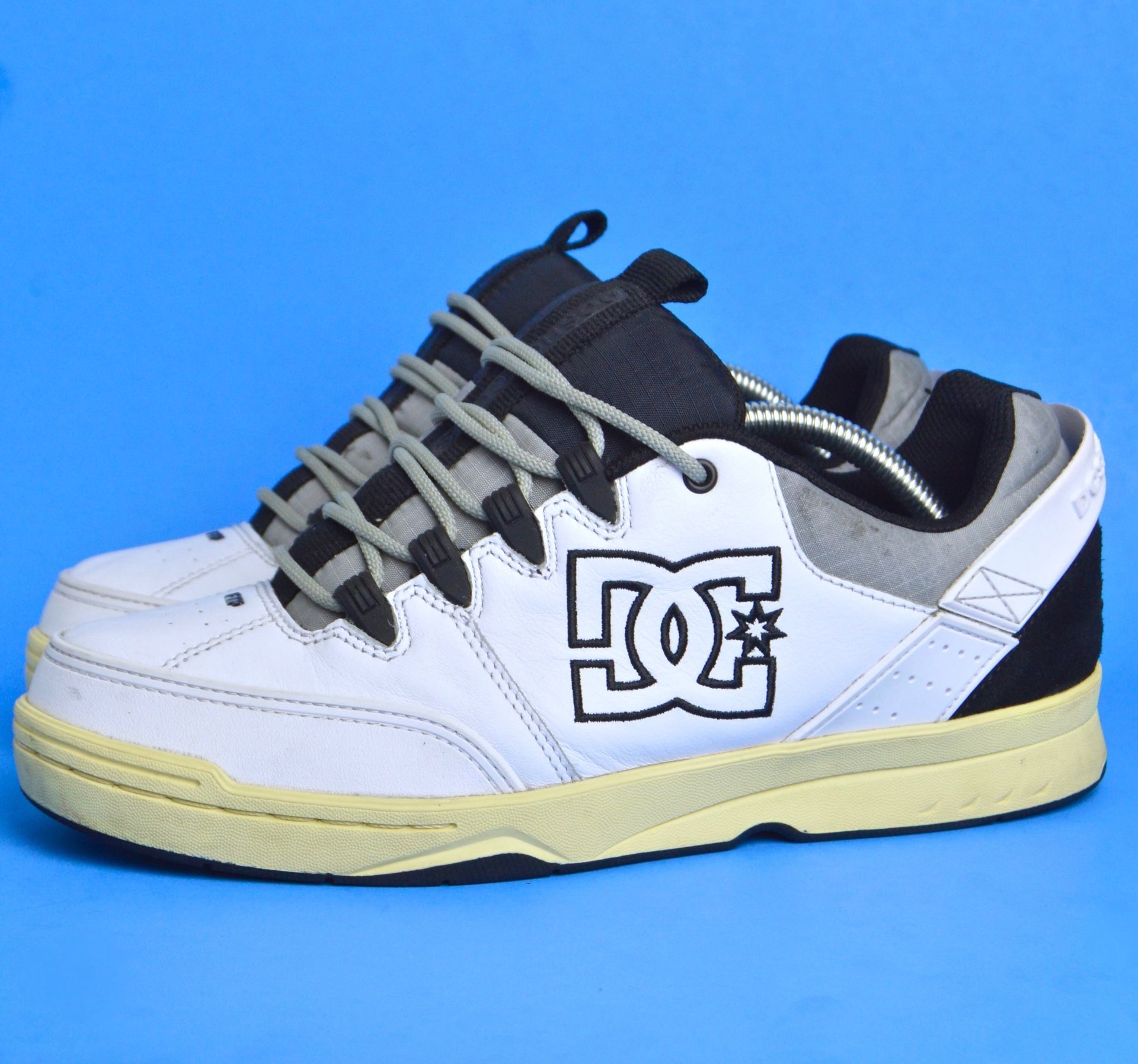 FTP x DC Syntax skate shoes White/Black/Grey white Mens size 9.5 Pre Owned