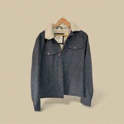 HOLLISTER WOOL WINTER COAT