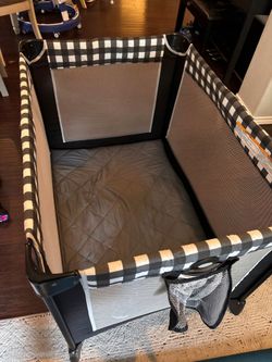 Graco pack and play