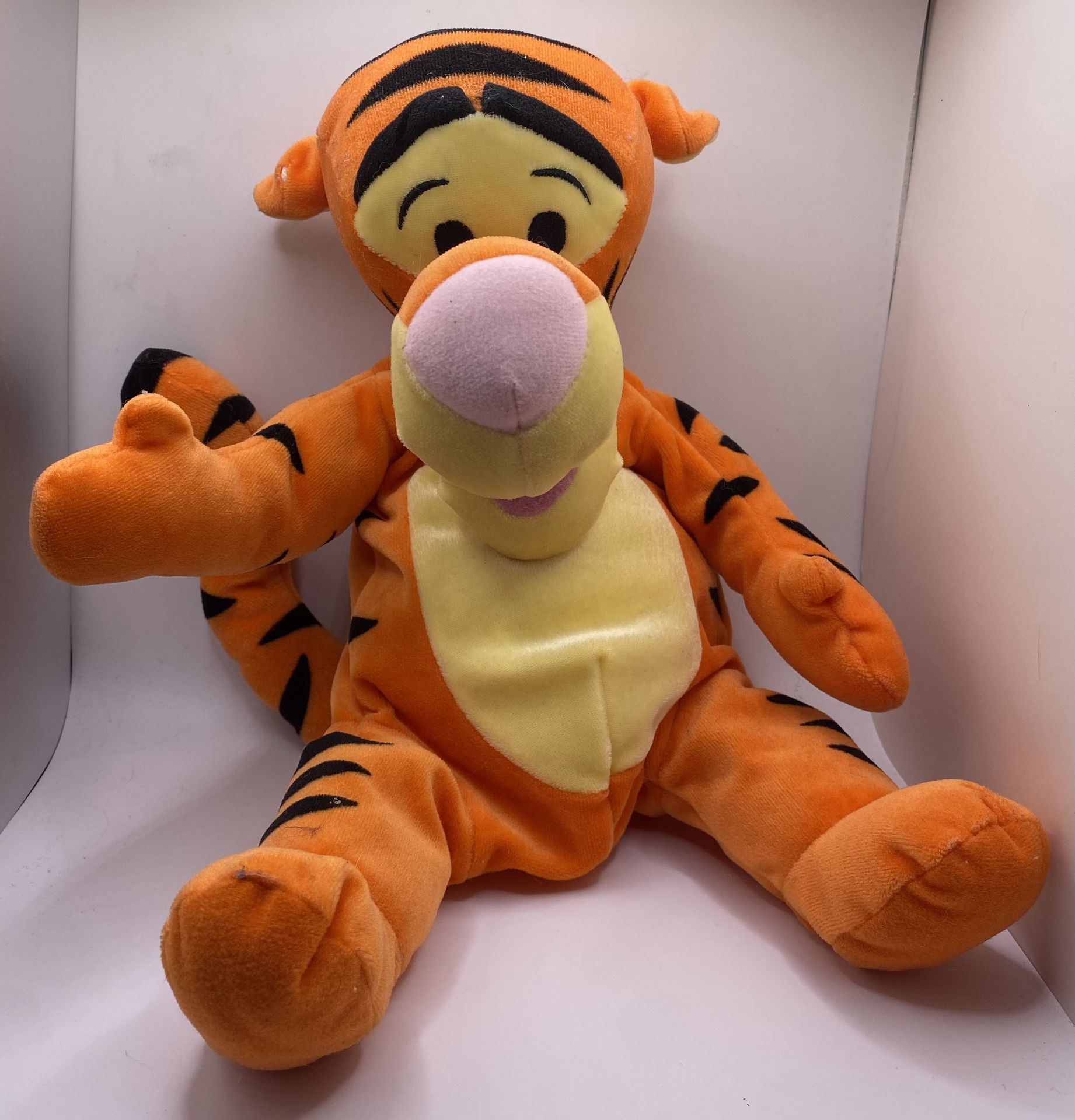 Disney Winnie Pooh Soft N Silly Plush Tigger 14" Fisher Price Mattel Stuffed Toy