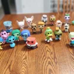 30 Funko Pop Figures