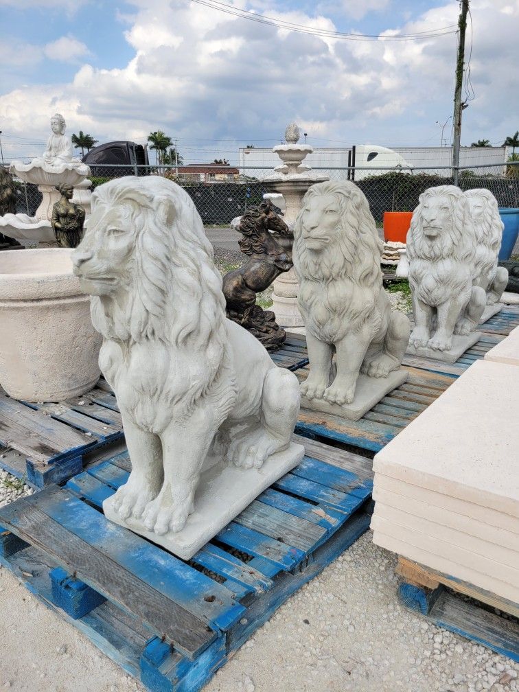 Concrete Stone Large Lion Statue / Cement Garden Lions