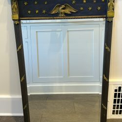 1970s Stroupe Gold Gilt Federal Style Mirror