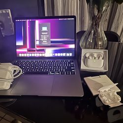 MacBook Air 2019/AirPod pros 3 New With Warranty Combo