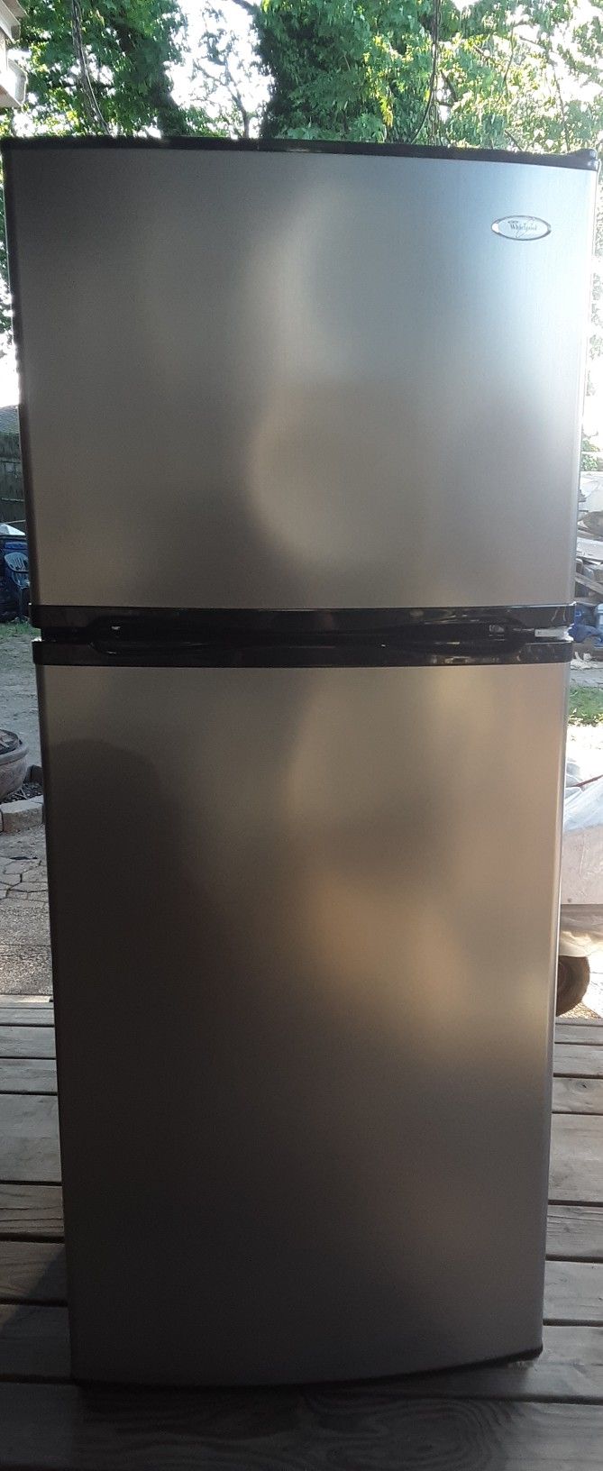 Whirlpool Stainless Steel/Freezer Refrigerator $100