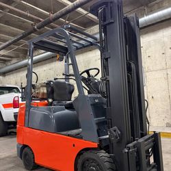 TOYOTA M7 forklift for sale EXCELLENT condition